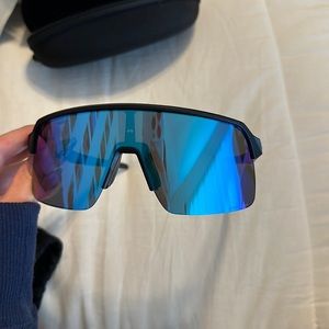 Oakley Sutro Lite